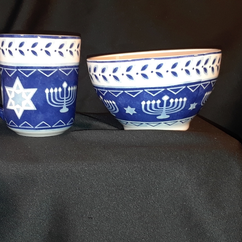 Sur La Table Kitchen Set - Picture 5 of 7